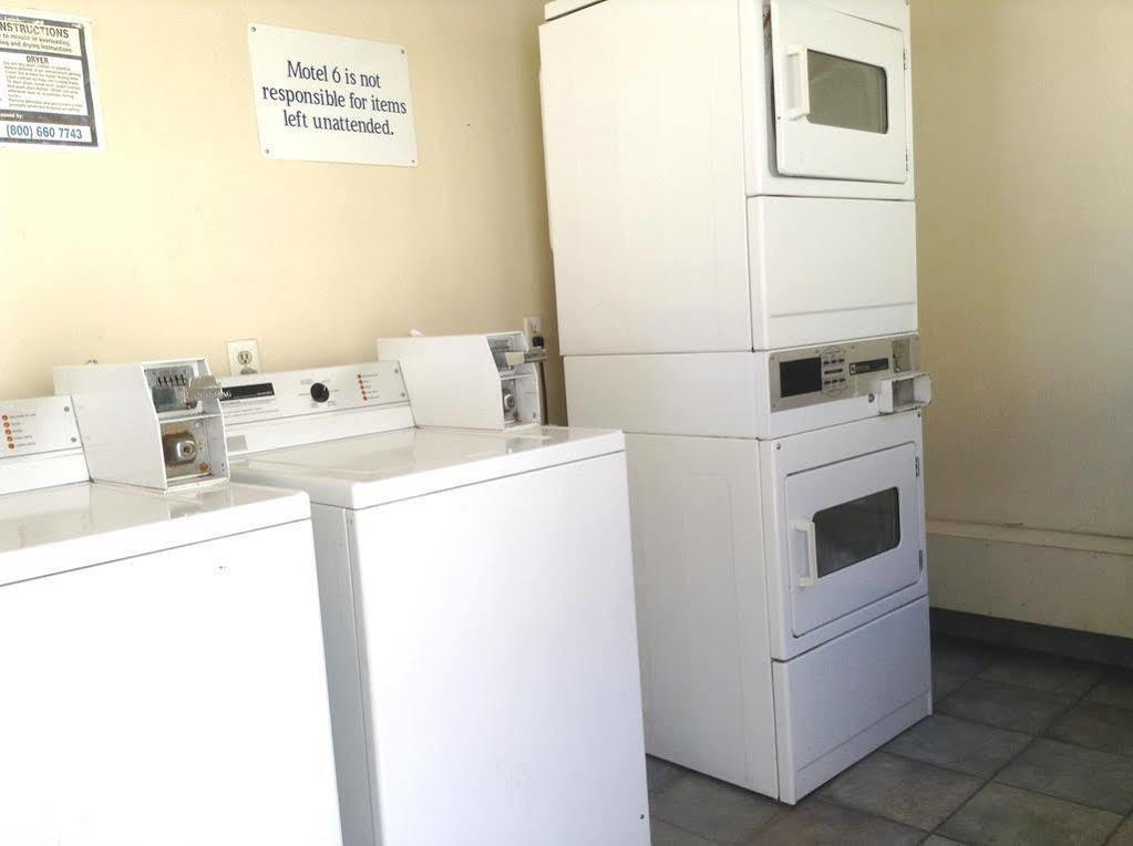 Motel 6 Hemet Eksteriør bilde